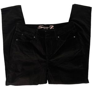 Seven7 Women’s Black Velvet Tummyless High Rise Skinny Jean Pant Size 12